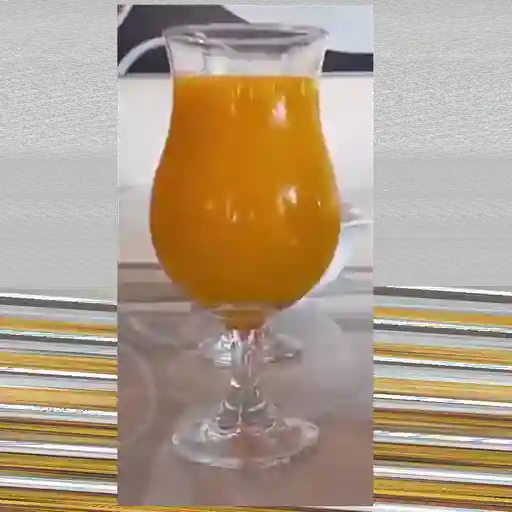 Jugo en agua