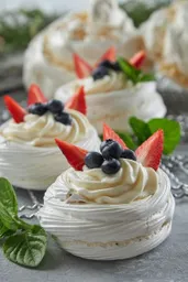 Pavlova de Frutos Rojos Pomona