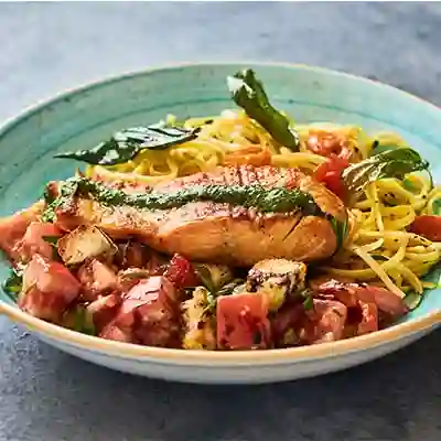 SALMÓN CON PANZANELLA Y GREMOLATA