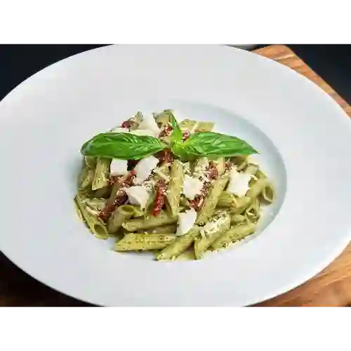 Pasta Pesto,tomates Secos, Buf y Bebida