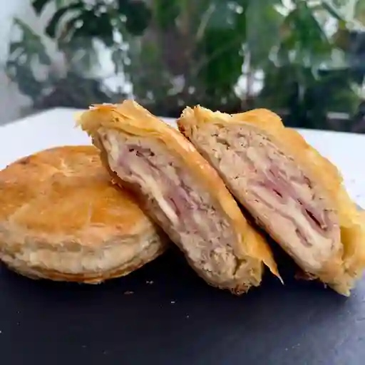 Empanato de pollo bechamel