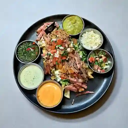 Papas con Carne Desmechada