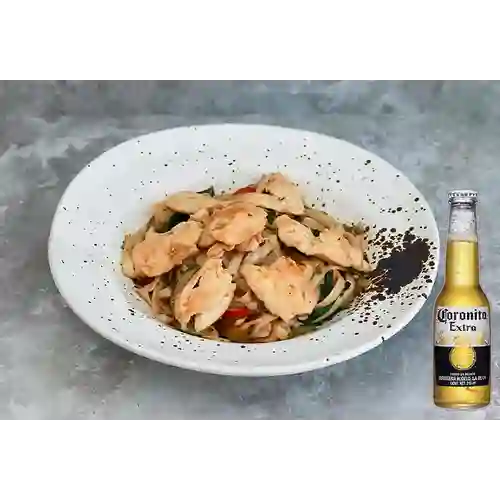 Combo Chicken Noodles + Cerveza Coronita Bot. 210ml
