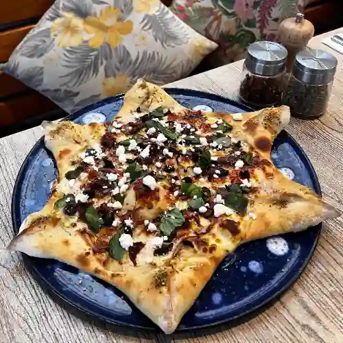 Pizza Griega