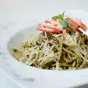 Pasta con Salsa Pesto