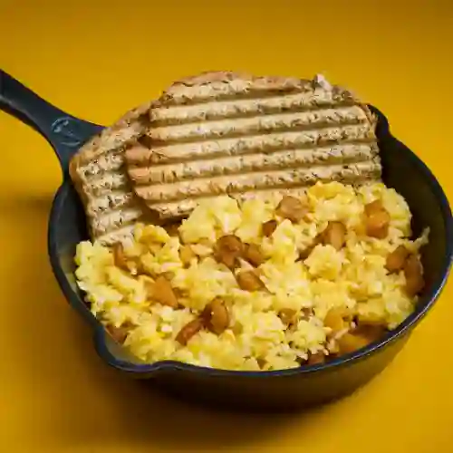 Armando Huevos