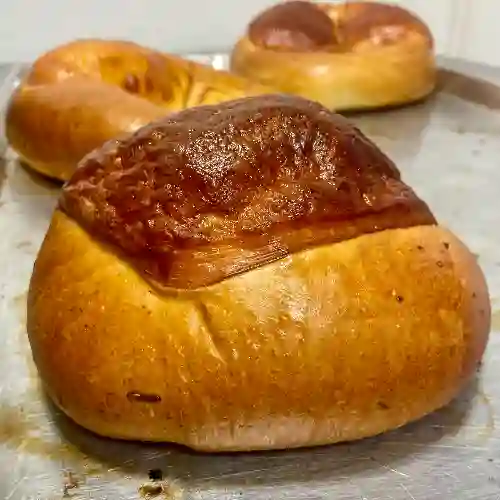 Pan de Tres Quesos