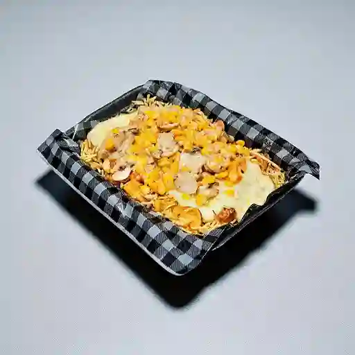 Salchipapa vegetariana