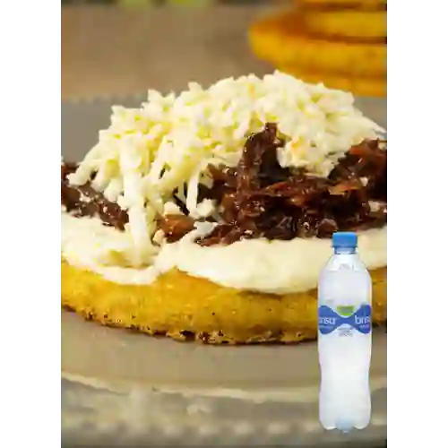 Combo Arepa de Chocolo Especial Carne + Agua Brisa