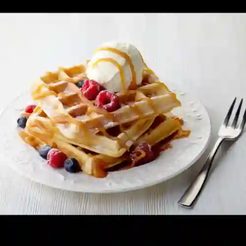 Waffle de Proteína con Syrup Sin Azúcar y Fruta