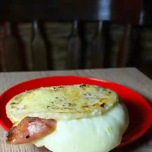 Arepa Queso y Jamón