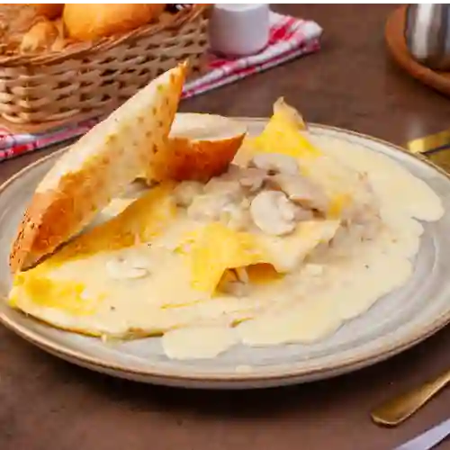 Omelette Pollo Champiñon