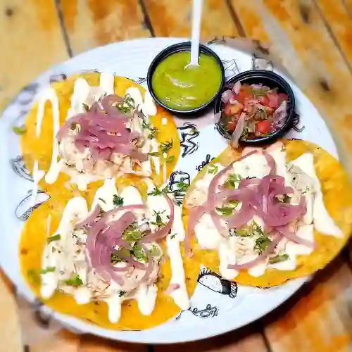 Taco de Pollo Al Cilantro