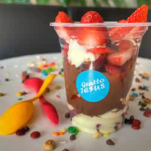 Fresas con Crema Max 12 Onz