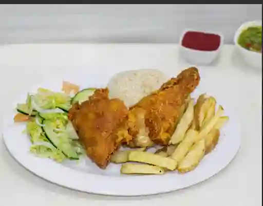 BANDEJA CON POLLO ASADO O BROASTER