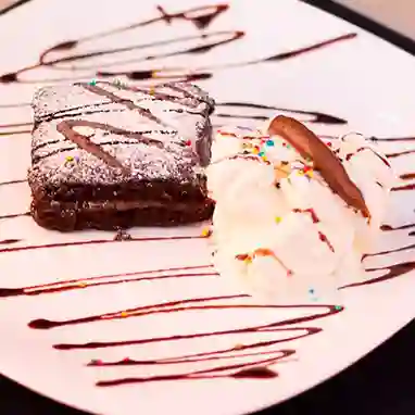 Brownie con Helado