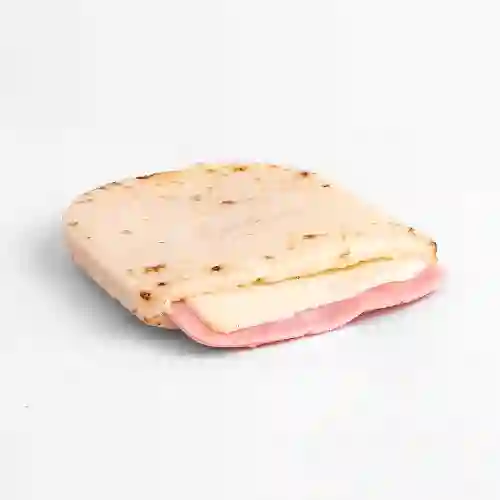 Arepa con Queso Doble Crema y Jamón