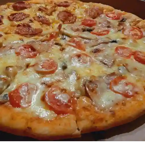 Pizza Capresse con Ranchera