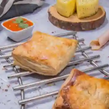 Pastel de Jamón y Queso