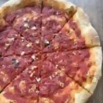 Pizza Pomodorina + Coca Cola