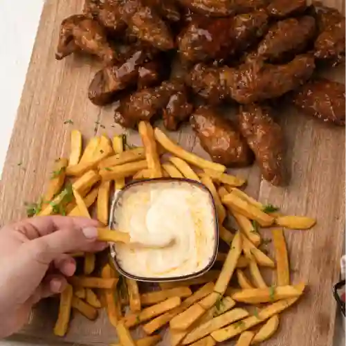 20 Piezas de Alas + Papas