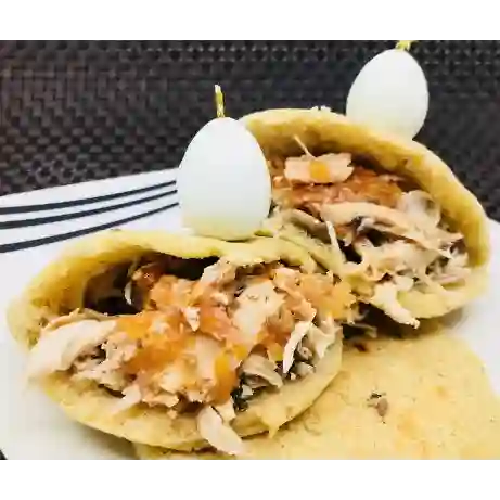 Arepa Pollo y Champiñones+gaseosa 250ml