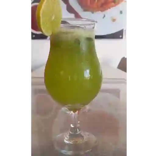 Limonada de hierbabuena en soda