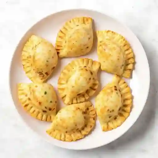Empanadas de Brisket con Cheddar