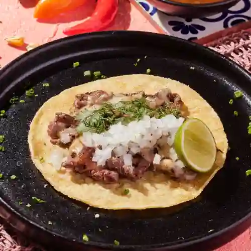 Taco de Bistec con Queso