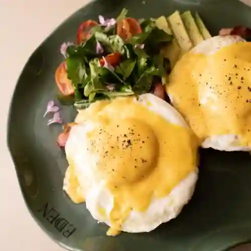 Huevos Benedictinos