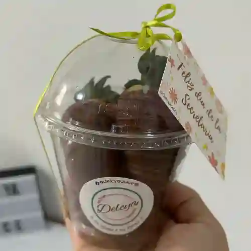 Vasos fresas con chocolate pequeño