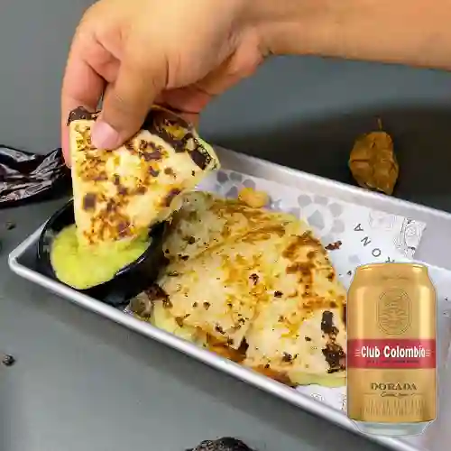 Combo Quesadilla de Pollo + Club col. Dorada Lta 330ml