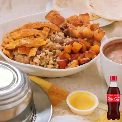 Combo Calentado Montañero +Cocacola Orig 250ml