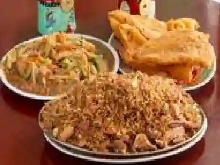 4 Chuletas + Chopsuey