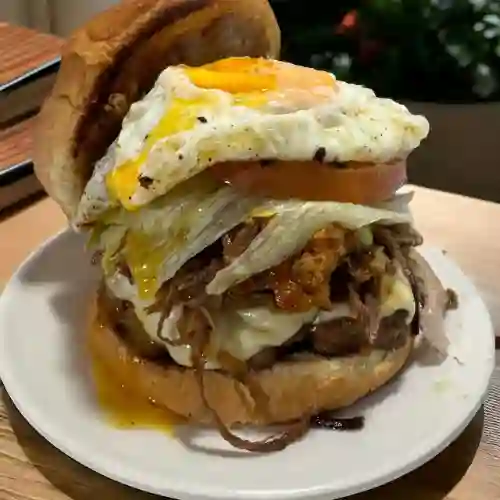 Burger la Paisa en Combo