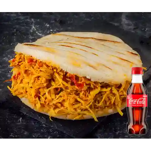 Combo Arepa Peluda Vieja + Coca Cola Original 250ML