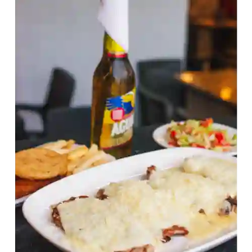 Medallones de Cerdo con Queso Gratinado