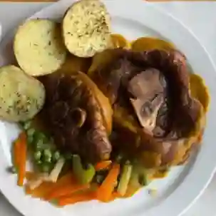 Ossobuco de res