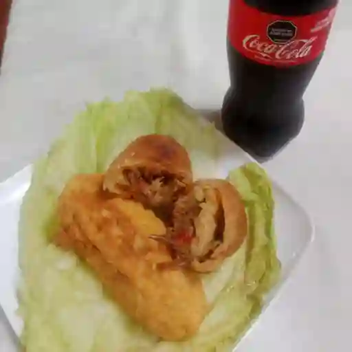 Yucas rellenas + coca-cola personal
