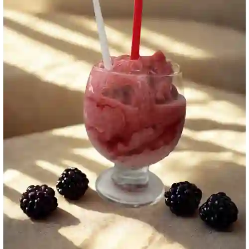 Batido de fruta en agua