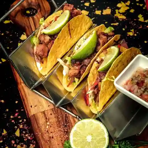 Tacos de Chicharrón