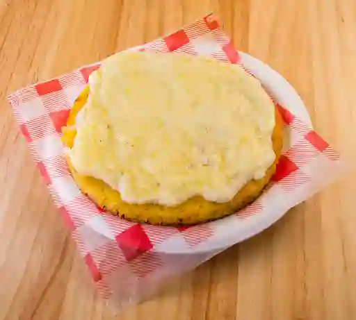 Arepa de chocolo con queso mozarella