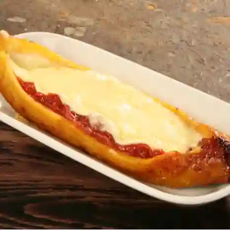 Maduro con Queso y Bocadillo