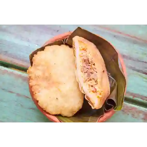 Arepa de Huevo de Carne de Desmechada