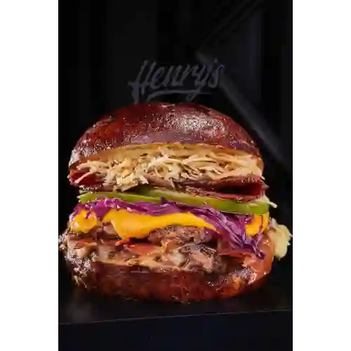 Hamburguesa Black Master + Acompañante
