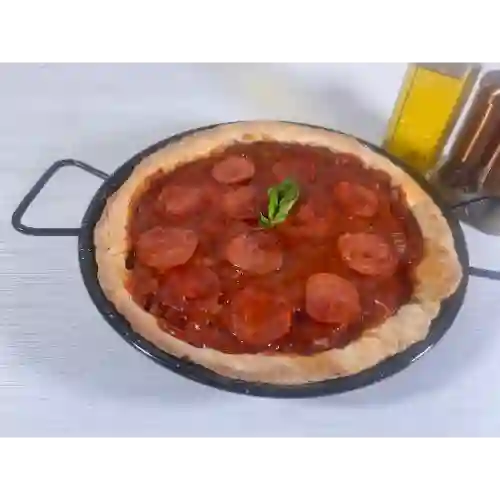 Pizza Mediana Estilo Chicago Pepperoni