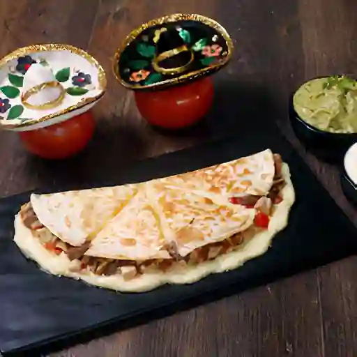 Quesadilla Mixta