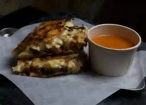 Sándwich 3 Quesos Combo