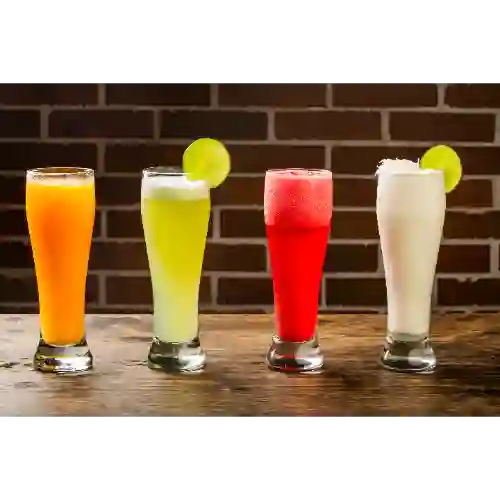 Jugos Naturales en Agua