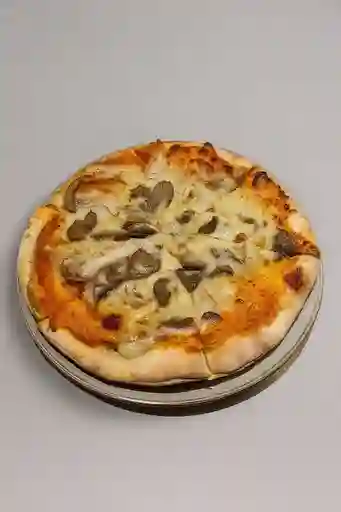 Pizza Pollo y Champiñones
